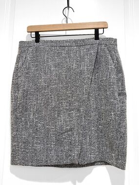 Banana Republic Tweed Pencil Skirt 12 Petite Black White Textured Faux Wrap Line
